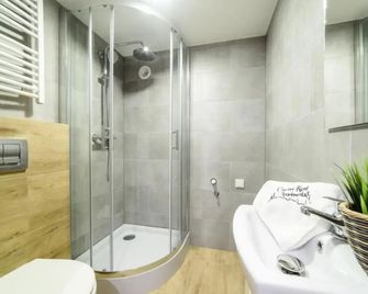 2 نايتس آبارتمنتس - كراكوف - حمام