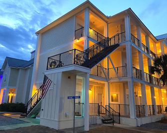 30A Inn & Suites - Santa Rosa Beach - Gebäude