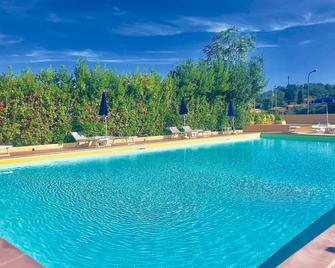 Residence La Valdana - Capoliveri - Pool