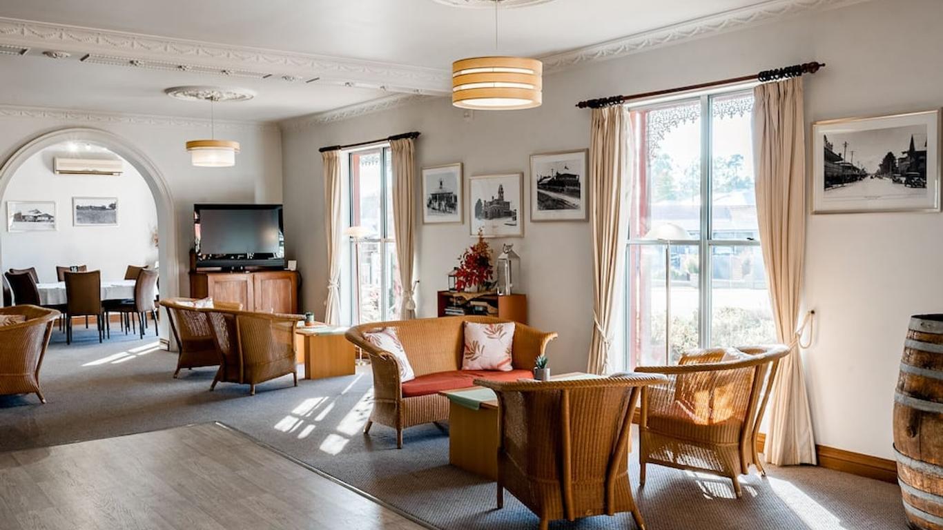 The Henry Parkes Tenterfield