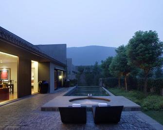 Kayumanis Nanjing Private Villa & Spa - Nanjing - Bedroom