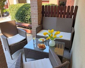 فيلا بايلاند - وارسو - شرفة مرصوفة