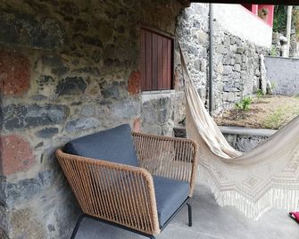 Madeira Bird House - House in the Mountains With Garden - São Vicente - Patio