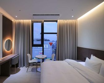 From H Heritage Hotel - Mokpo - Schlafzimmer