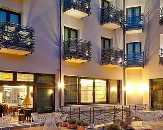 Kalavrita Canyon Hotel & Spa - Kalavryta - Building