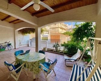 Casa Celsa - Mongiove - Patio