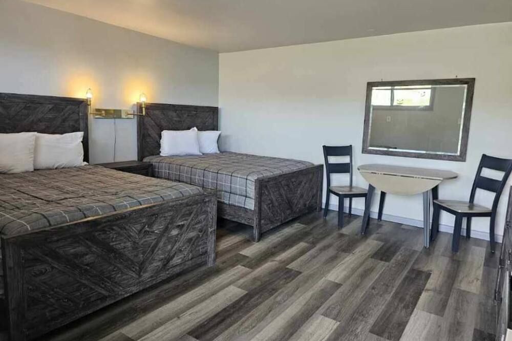 Conveniently located right off highway 81 on 4.5 acres of pure Serenity. - Dalton