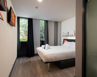 easyHotel Oxford - Oxford - Habitación