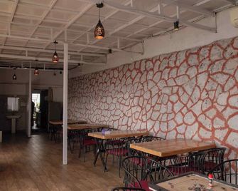 Navira Hills Rishikesh - Best View - Rishikesh - Restaurant