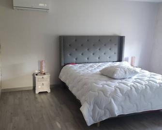 maison de campagne rénovée - Duras - Habitación