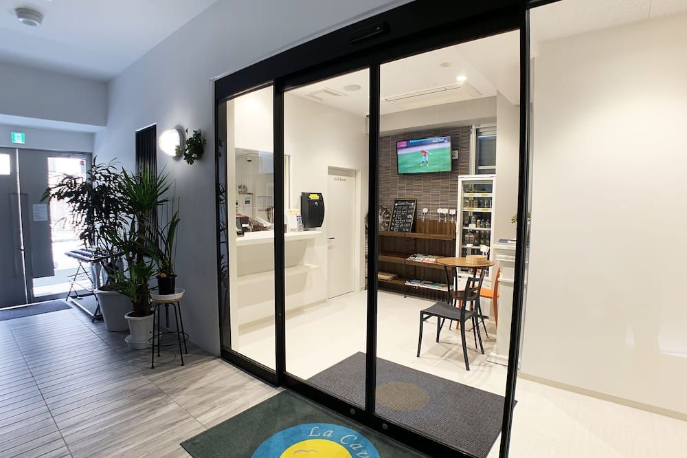 Front desk view of La Cava