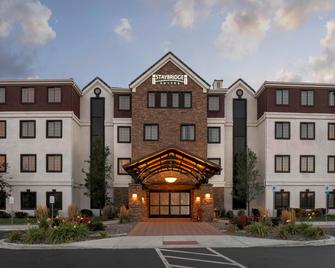 Staybridge Suites Reno - Reno - Toà nhà