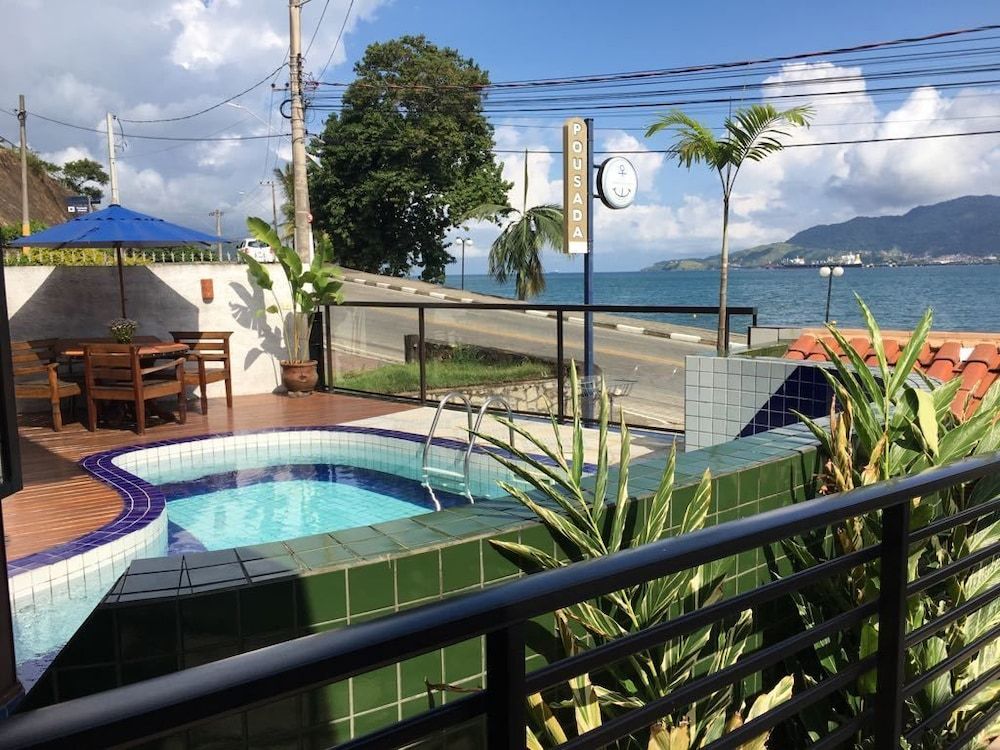 بوزادا إرماوس دو مار