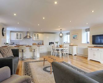 Capel Hermon - Holyhead - Living room