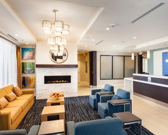 Holiday Inn Express At Monterey Bay By IHG - Seaside - Rezeption