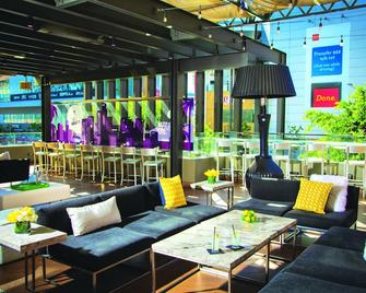 E-Central Downtown Los Angeles Hotel - Los Angeles - Lounge