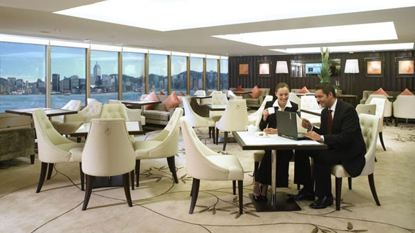 The Royal Pacific Hotel & Towers