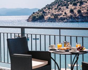 Minoa Hotel - Tolo - Balkon