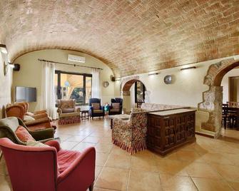 Holiday house Vilanant for 8 - 21 persons with 8 bedrooms - Holiday home - Vilanant - Sala de estar