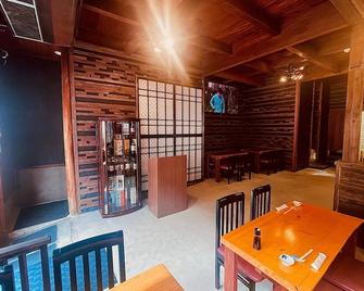 A 1minute walk to the port next to the entrance / Karatsu Saga - Karatsu - Restaurant