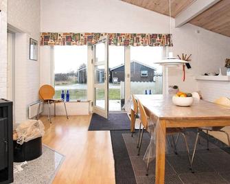 7 person holiday home in Thisted-By Traum - Nørre Vorupør - Comedor