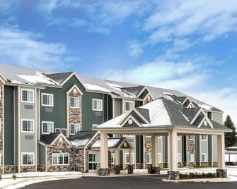 Microtel Inn & Suites by Wyndham Carlisle - Carlisle - Будівля