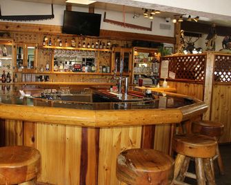 Wagon Wheel Restaurant, Bar & Motel - Mesa - Bar