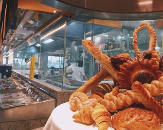 Fulitai International Hotel - Янтай - Buffet