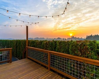 Adorable Tiny House In the Counrty - Lynden - Balcony