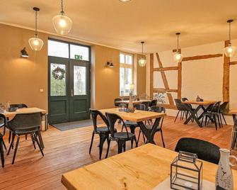 Ferienwohnung Ankershagen - Möllenhagen - Restaurante
