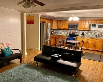 2 bedroom/2 bathroom Basement Apartment - Lawrenceville