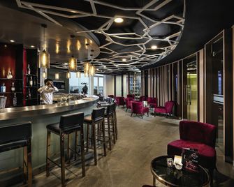 Novotel Suites Hanoi - Hanoi - Bar