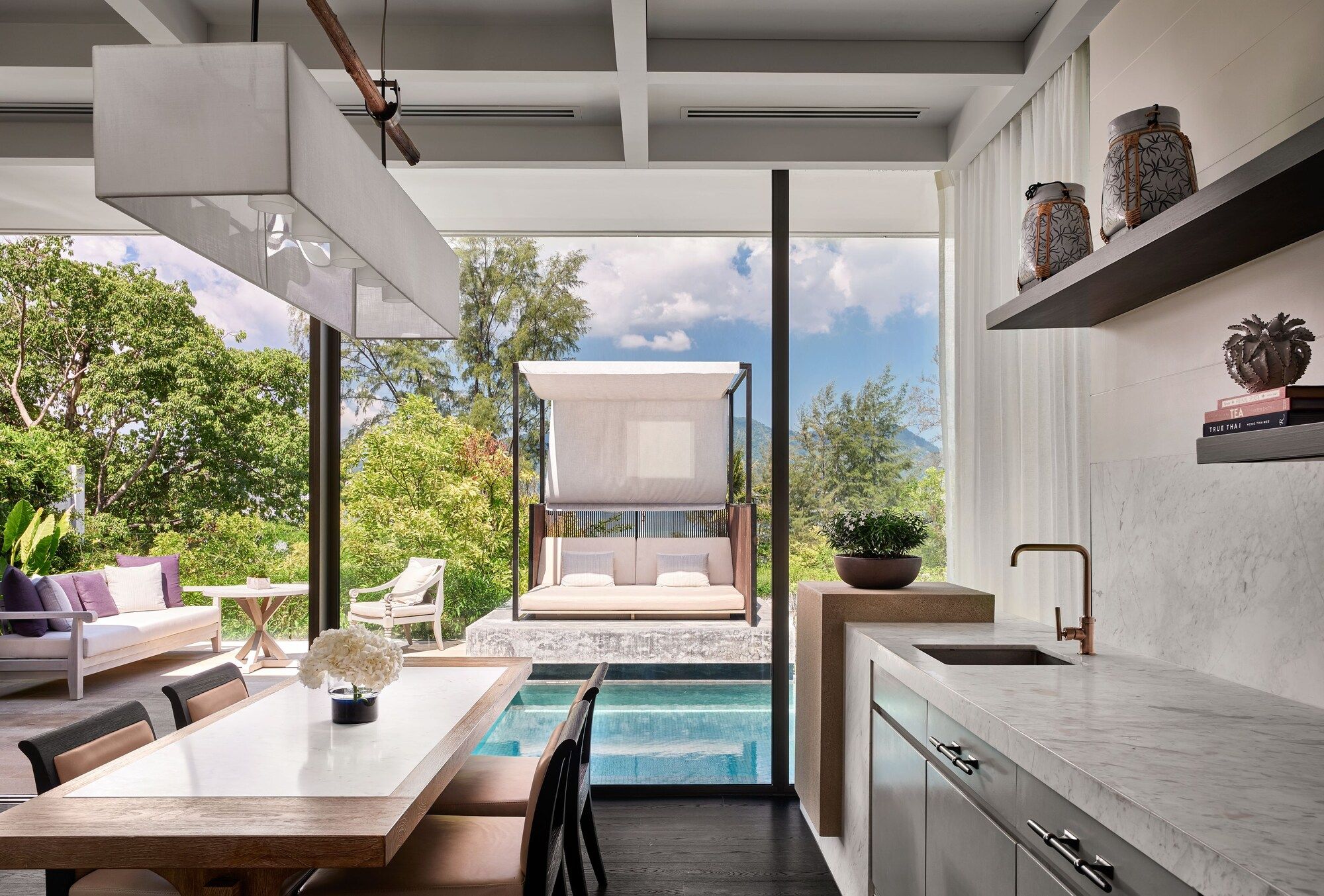 فندق روزوود، بوكيت