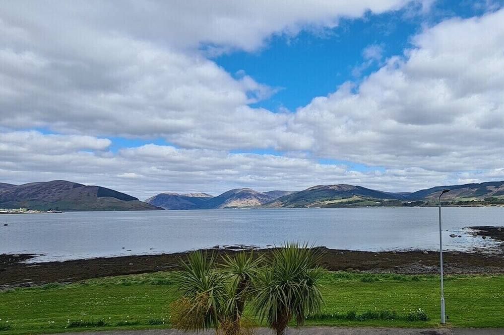 Cadillac Kustomz Guest House - Isle of Bute - Vista del exterior