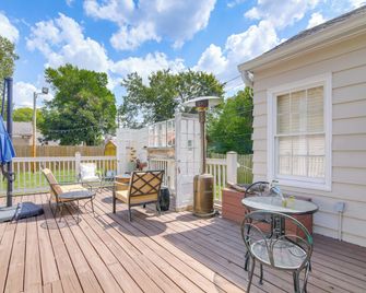 Walk Downtown Home With Yard In Clarksda - Clarksdale - Balcón