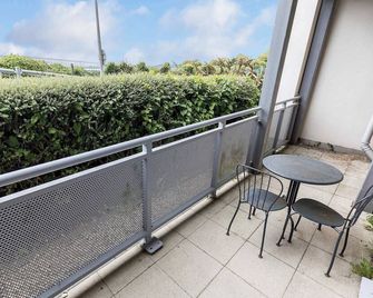 Bay Retreat- Moments from Hamworthy Park - Poole - Balcony