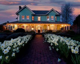 Victorian Charmfriendly,not Stuffy.Walktoeverything.Wifi.#1tripadvisor.Relax - Lopez Island - Edificio