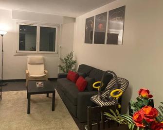 Spacious and Bright Appart'Hôtel - Paris-Orly - Grigny - Salon