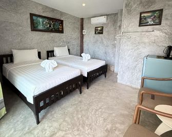 ขวัญใจปราณ รีสอร์ท - Pak Nam Pran - Pool