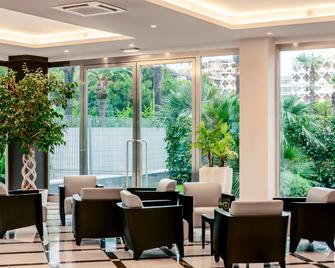 B&b Hotel Bari Rondò - בארי - טרקלין