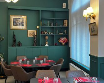 Logis Hotel - Le Petit Bellon - Senlis - Restaurace