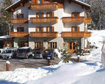 Albergo Nido Verde - Lavarone - Edificio