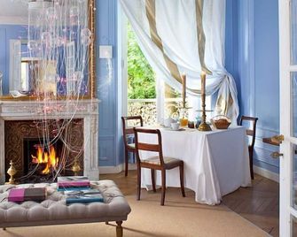 Maison Stella Cadente, Maison d'hôtes Artistique et Jardin à Provins - Provins