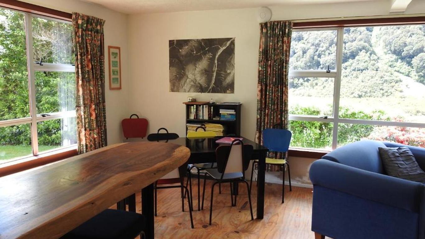 Rata Lodge Accommodation
