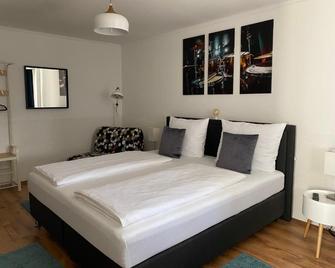 Hotel am Hafen - Mannheim - Slaapkamer
