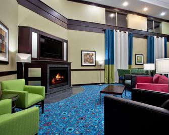 Holiday Inn Express & Suites Akron Regional Airport Area - Akron - Lobby