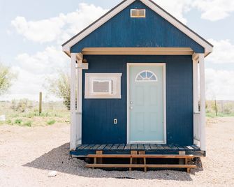 Farmside Tiny Home - Lyman