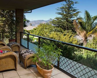 At Winkfield House - Somerset West - Balcón