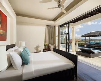 Luxurious 4 Bedrooms Pool Villa in Jimbaran Beach - Denpasar - Schlafzimmer