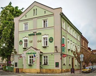 Hotel Jicín - Jičín - Gebäude